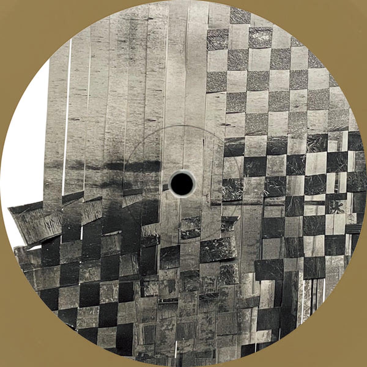 A_A (AKA SATOSHI TOMIIE & NAO GUNJI) VERSIONS / FLUX