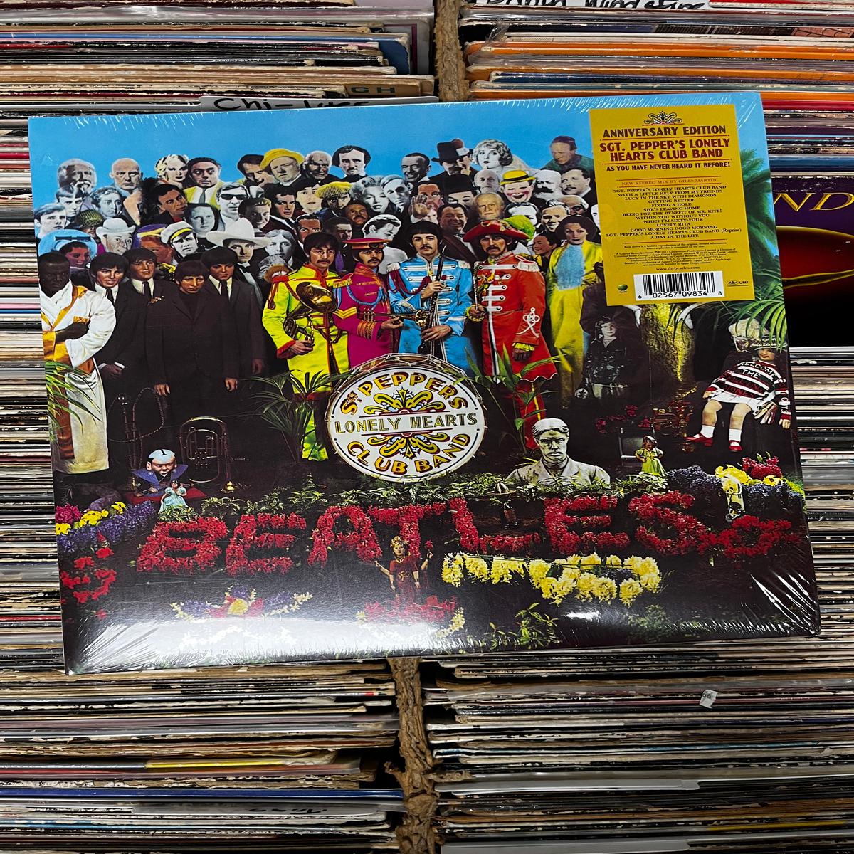The Beatles  Sgt. Pepper's Lonely Hearts Club Band 180G Vinyl Lp